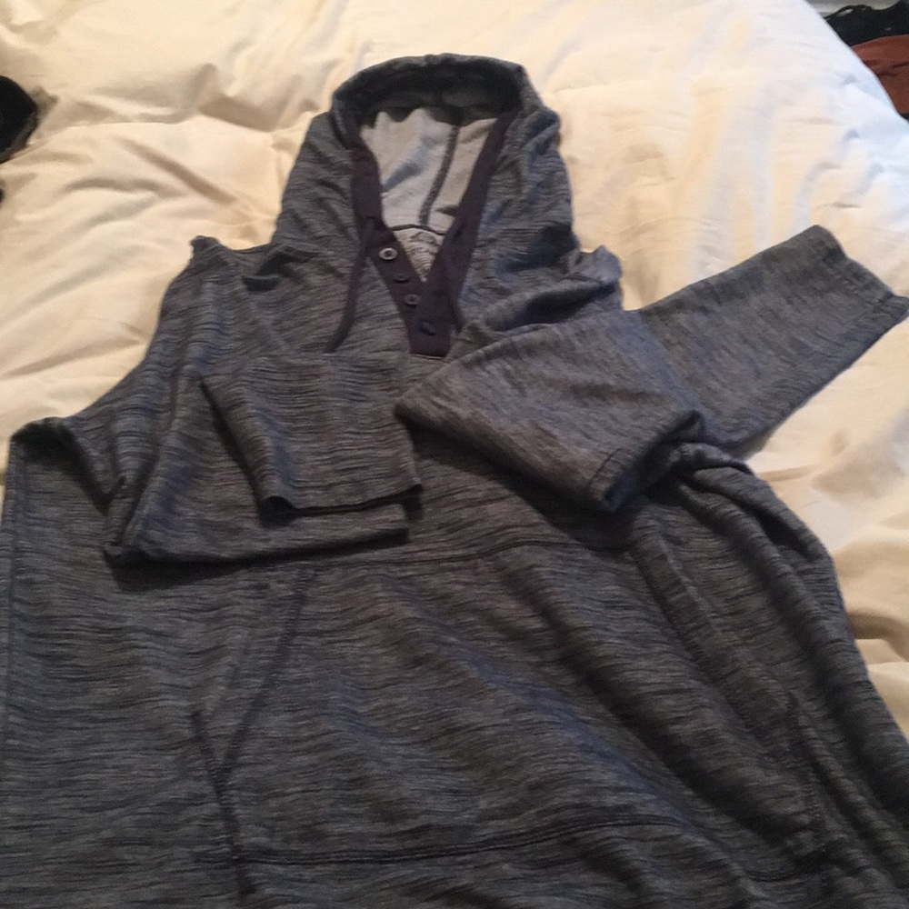XL American Rag navy blue hoodie